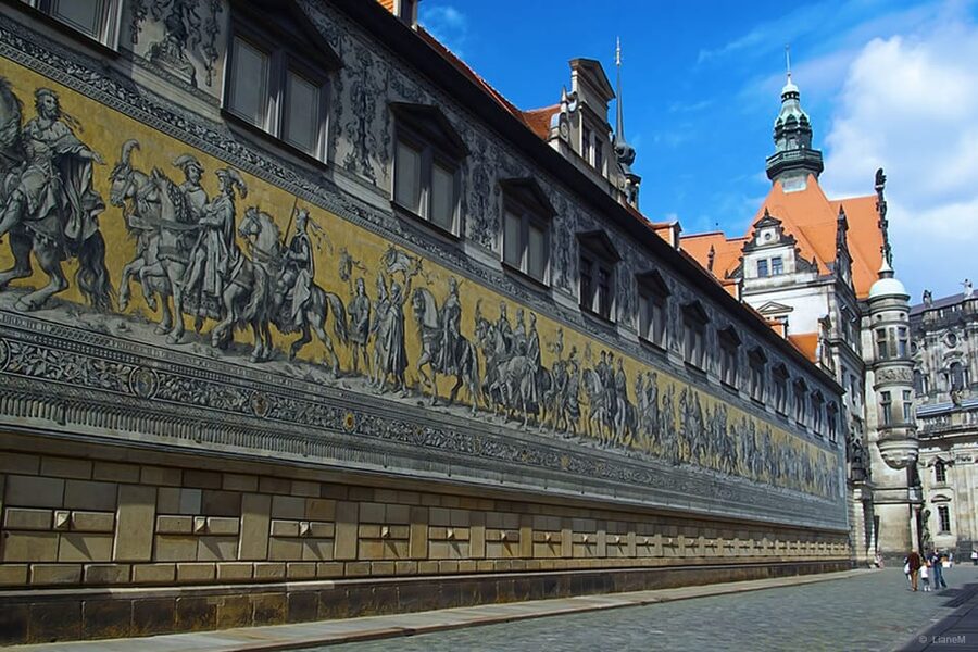Dresden: Guided Beer Tour of the Historic Old City - Dresden’s art, court, and city-center sights