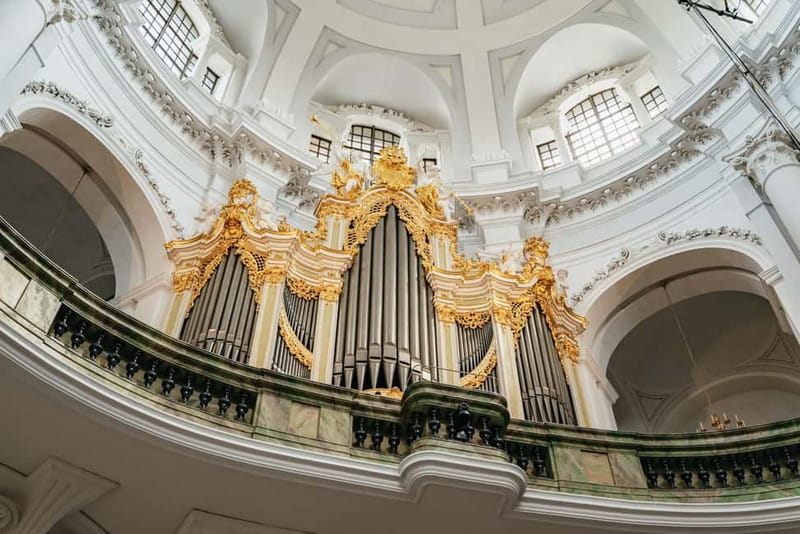Dresden: Guided Walking Tour and Chocolate Museum Ticket - What the tasting adds