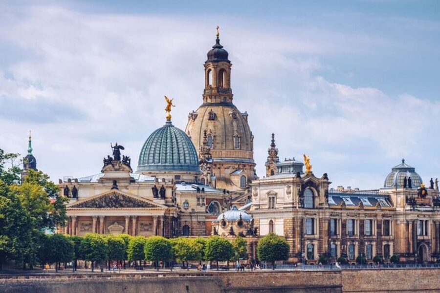 Dresden: Private custom tour with a local guide - A flexible route from two to eight hours