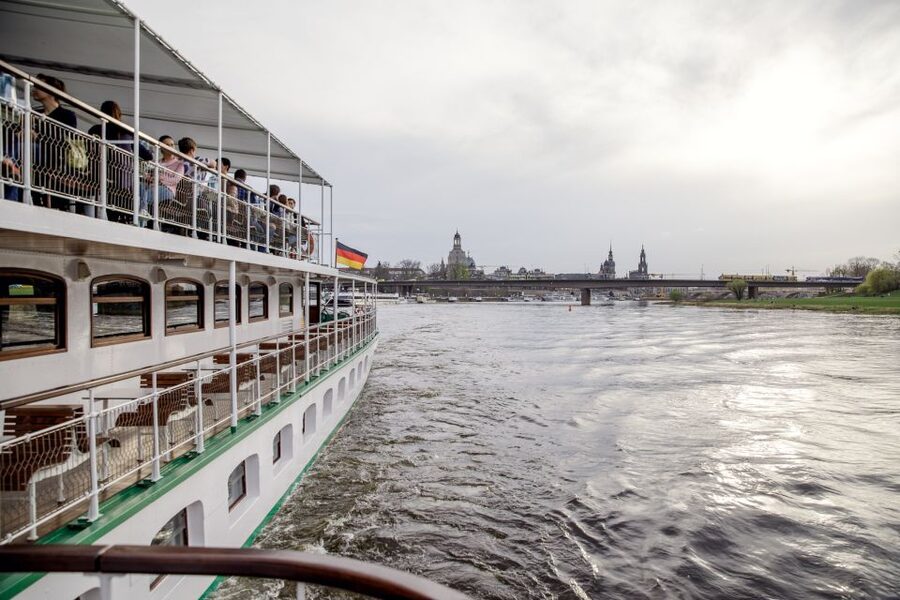 Dresden: River Sightseeing Boat Cruise - Food, drinks, and the onboard table