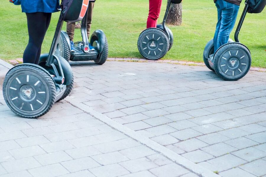 Dresden: Segway Tour Along the Elbe and Old Town - Following the Elbe before entering the old town