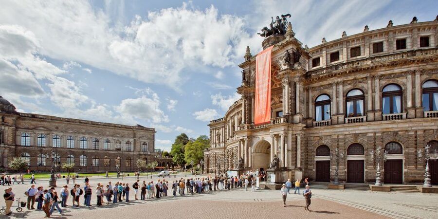 Dresden: Semperoper and Old Town Tour - What 150 minutes feels like on foot