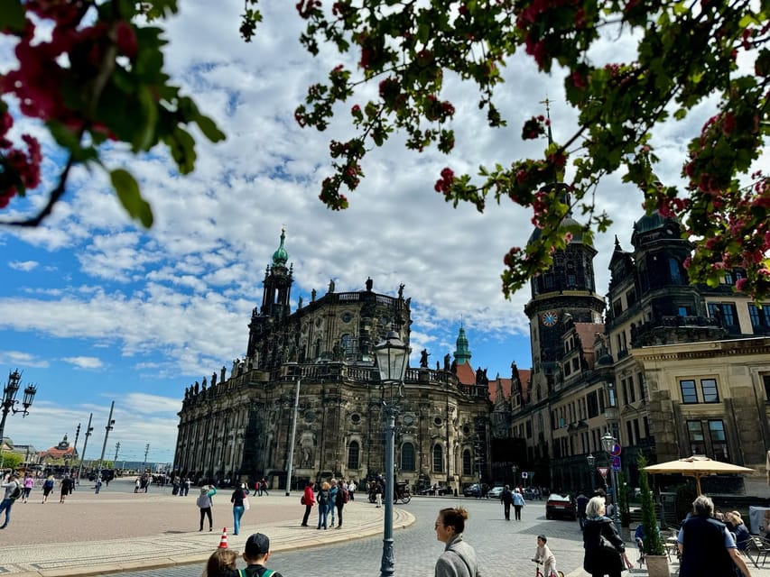 Dresden: Shared Small Group Walking Tour in English - Brühl’s Terrace, coffee, and what to do next