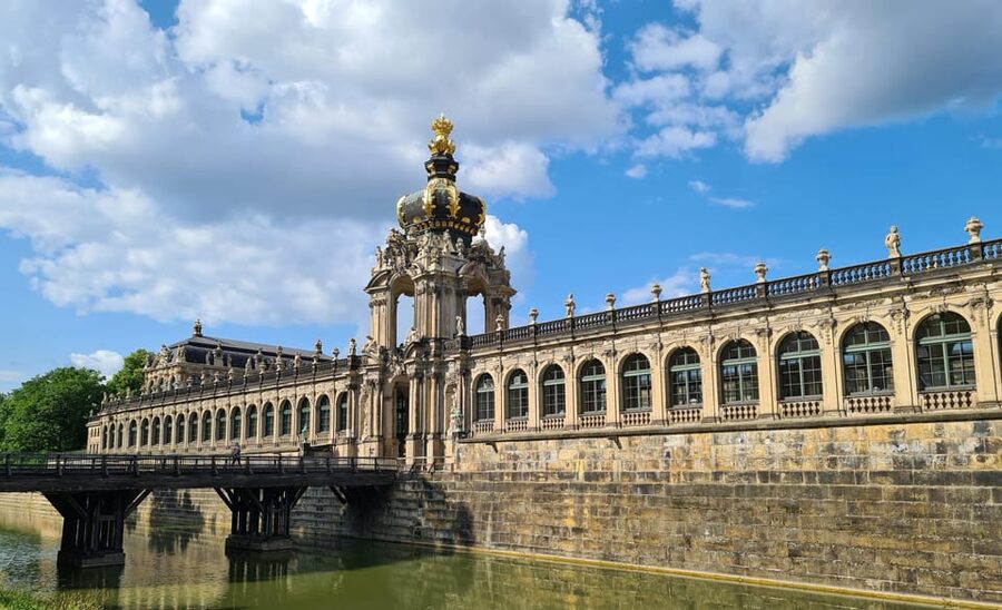 Dresden Sightseeing per Rad mit Guide, Prosecco, Eierschecke - Dresden Old Town by bike