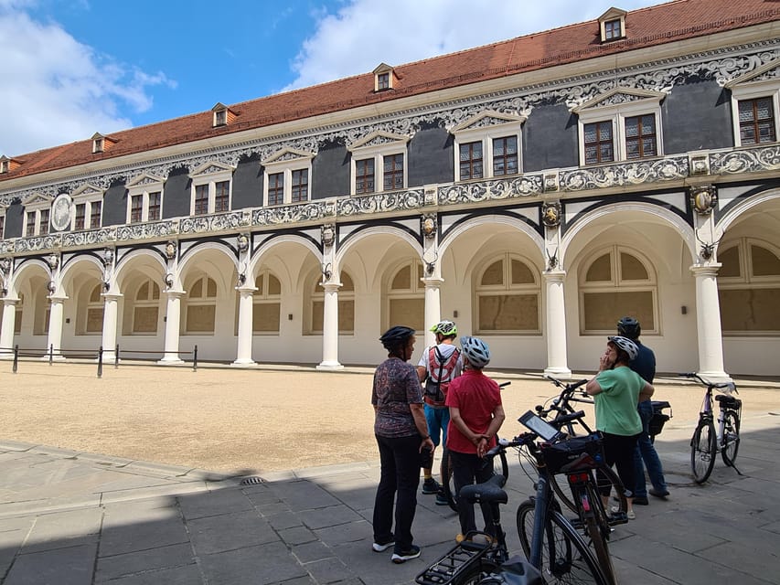 Dresden Sightseeing per Rad mit Guide, Prosecco, Eierschecke - Following the Elbe riverbanks