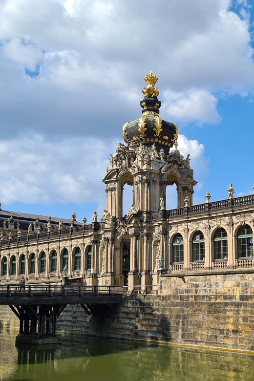 Dresden Sightseeing per Rad mit Guide, Prosecco, Eierschecke - How the small group changes the ride