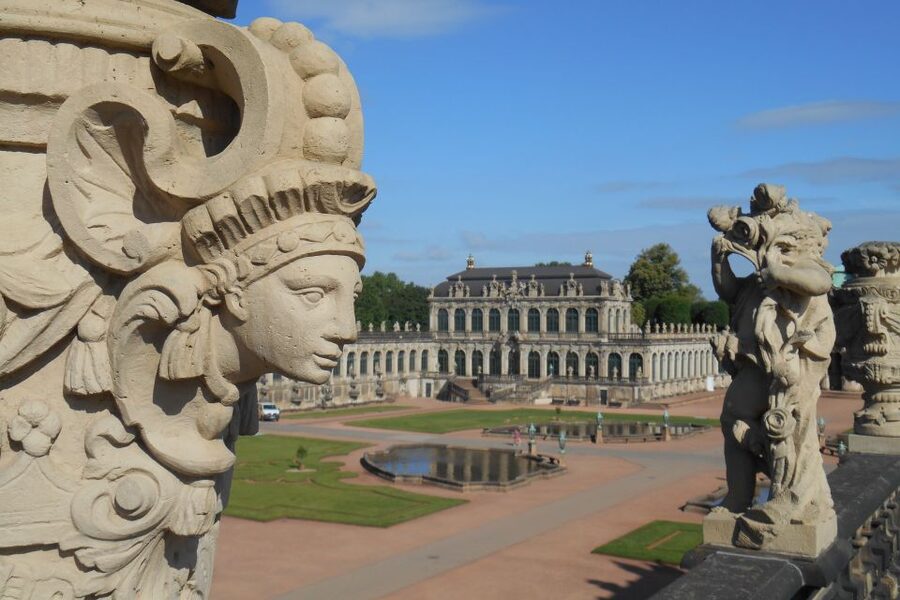 Dresden with a touch of Xmas: English small group tour - Neumarkt and a smaller Christmas market