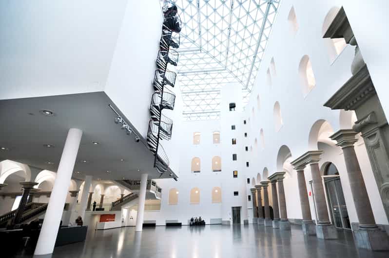 Düsseldorf: 2-Day Art Exhibition and Museum Pass - K20, the major collection on Grabbeplatz
