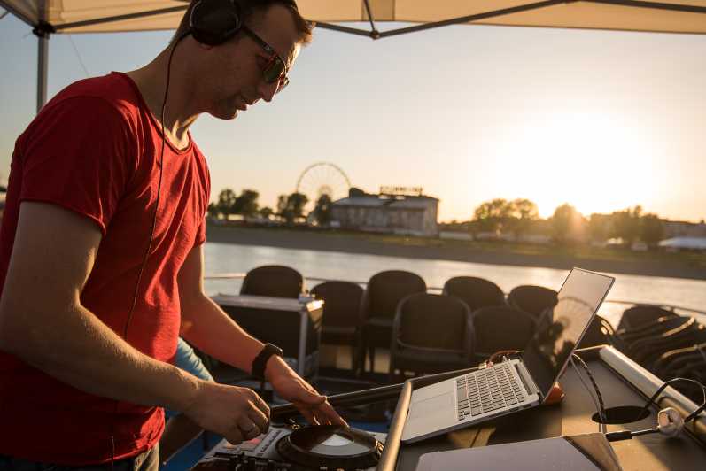 Düsseldorf: 2-Hour Evening Rhine River Cruise with Live DJ - A Sunset Cruise Built Around Düsseldorf’s Riverfront