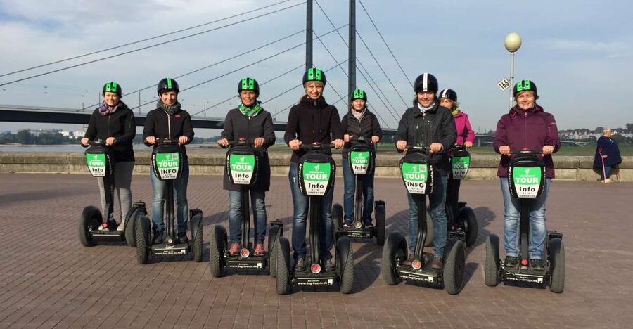 Düsseldorf: 2-Hour Segway Tour along the Rhine - Starting at Rathausufer 20