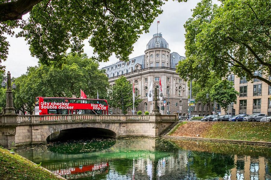 Düsseldorf: 24-Hour Hop-On Hop-Off Ticket - Rheinterrasse and Ehrenhof for open space and culture