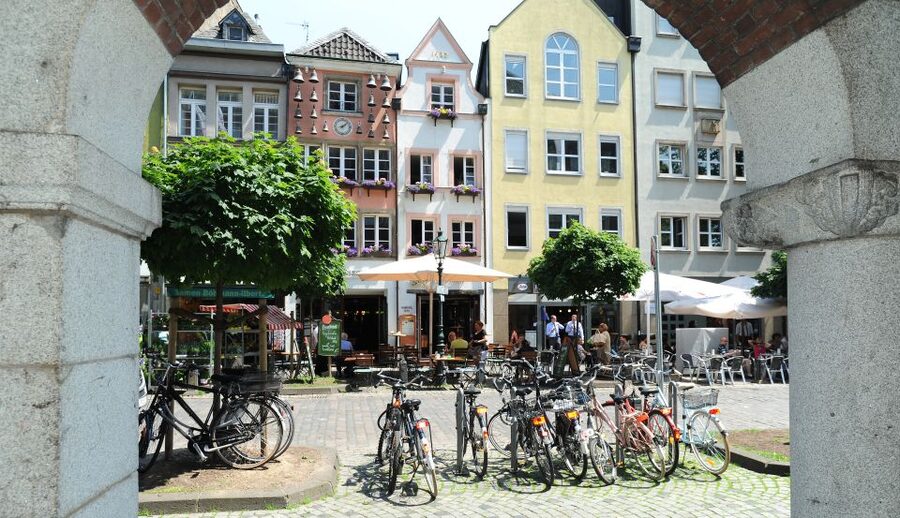 Düsseldorf: Altstadt Guided Tour - Meeting at Rheintraße 3
