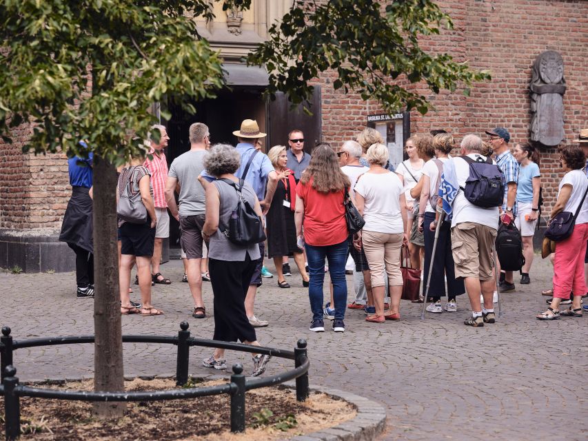 Düsseldorf: Altstadt Guided Tour - St. Lambertus and the tower with a twist