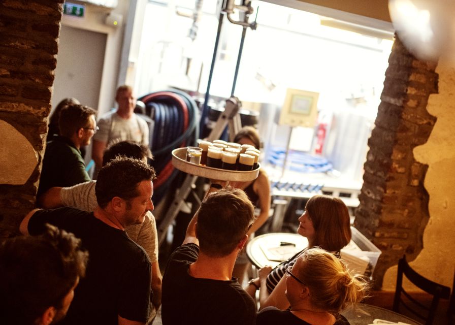 Düsseldorf: Brewery Tour with Alt Beer Tastings - Best time to book this brewery walk
