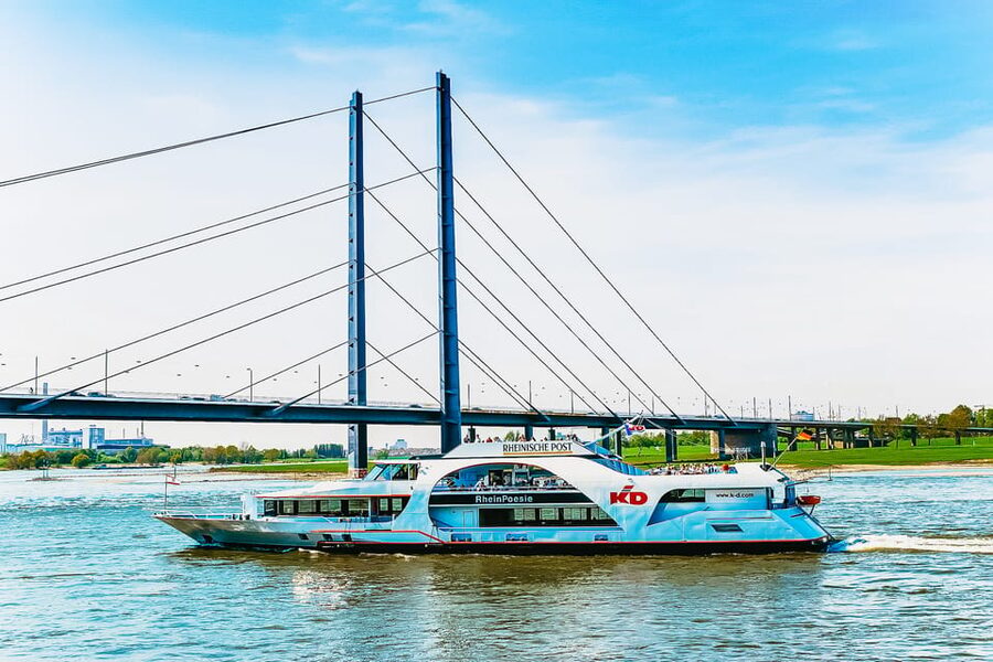 Düsseldorf: City Sightseeing Cruise on the Rhine - What this one-hour Rhine cruise actually offers