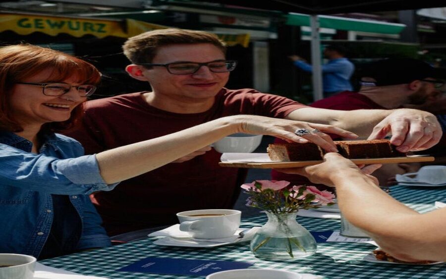 Düsseldorf: Culinary Soul Guided Tour - What the food tastings are really like