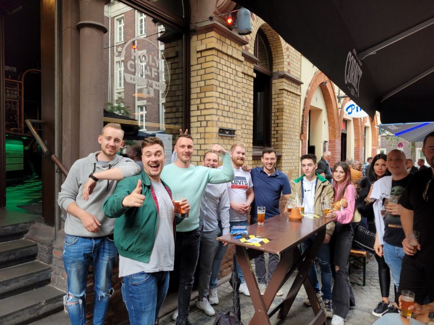 Düsseldorf: Guided Beer Tour with 4 Beers & a Flexible Route - German beer customs are part of the value