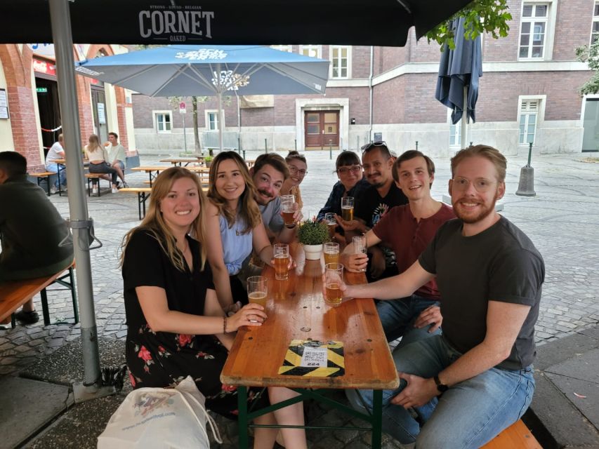 Düsseldorf: Guided Beer Tour with 4 Beers & a Flexible Route - Who will enjoy this walking beer tour