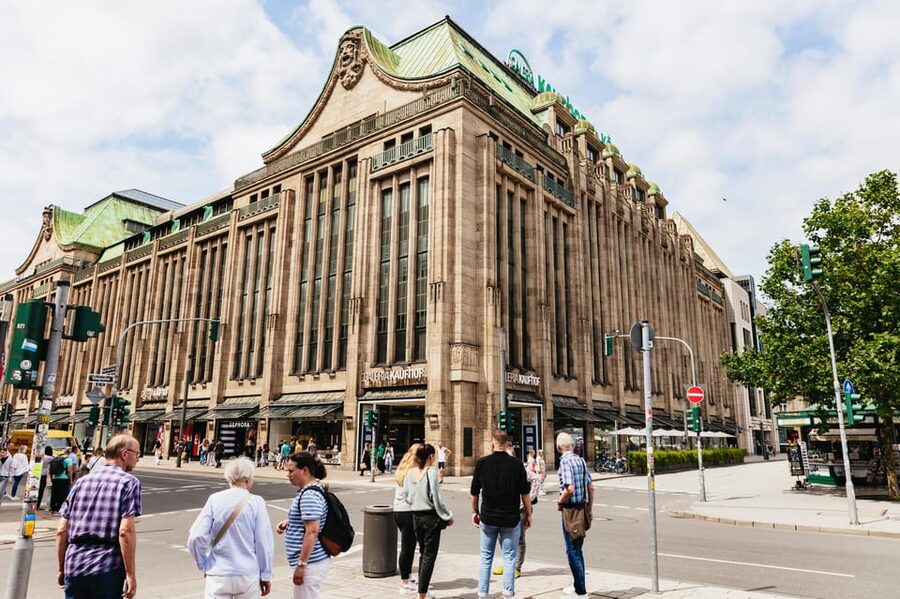 Düsseldorf: Guided City Architecture Walking Tour - The Schauspielhaus and architecture as public life