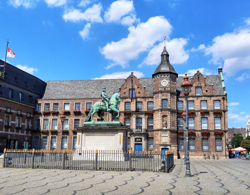 Dusseldorf: Old Town & Altbier Tour - Key points to know before you book