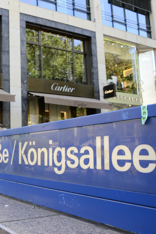 Düsseldorf: Old town and banks of Rhine - heart and lifeline - Key points at a glance
