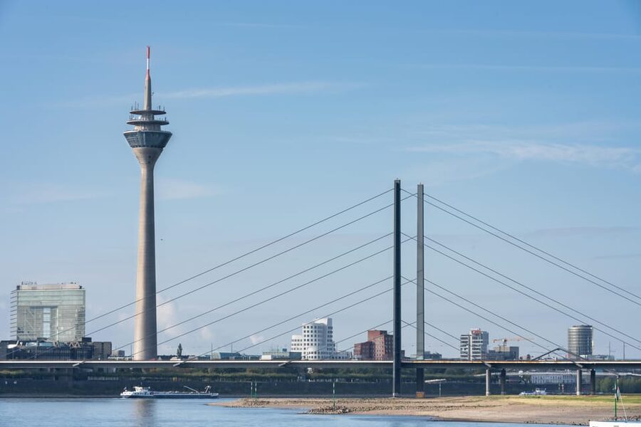 Düsseldorf: Rhine Tower Adult Entry - How much value do you get for $14?