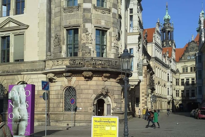Elbfloren: Historical city tour - Dresden’s Baroque center in two focused hours