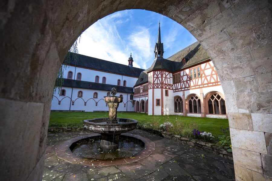 Eltville: Eberbach Monastery Entry Ticket - Wine cellars, barrels, and the ice cellar