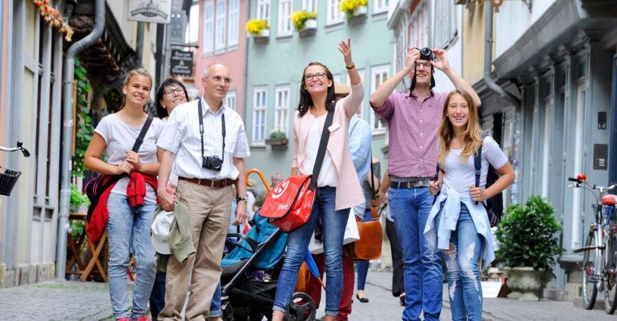 Erfurt: Old Town Guided Walking Tour - Meeting the guide at the Eulenspiegel monument