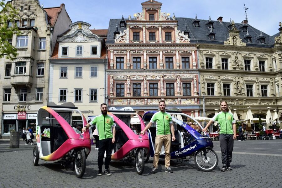 Erfurt: Private Guided Classic Old Town E-Rickshaw Tour - Finishing at Krämerbrücke