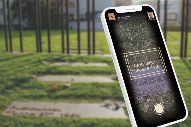 Escaping and spying on the Berlin Wall Scavenger hunt - How the app-led mission works