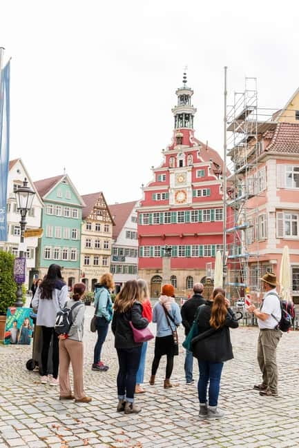 Esslingen: Great walking tour with a Local! - Reading the half-timbered houses