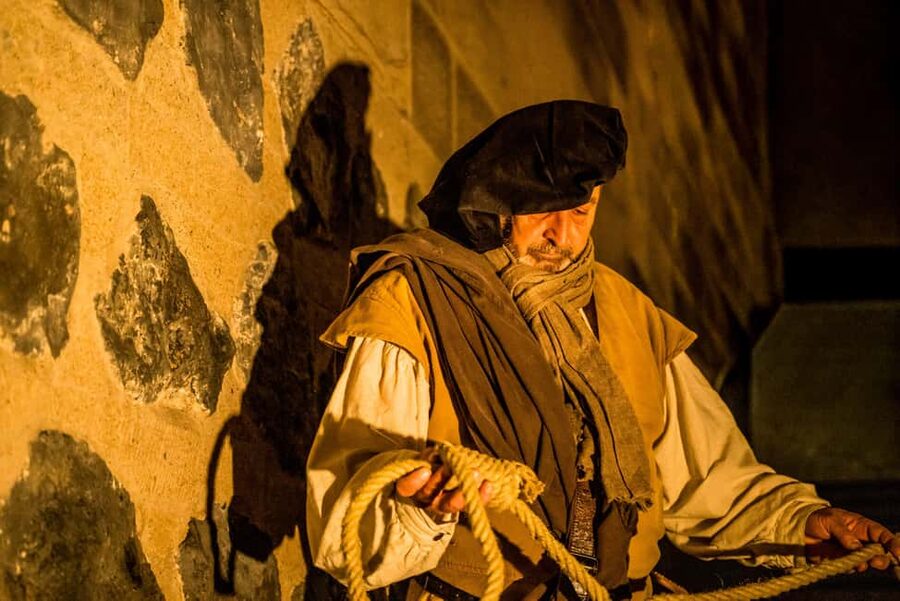 Executioner's Tour of Cologne in German - Who will enjoy this Cologne tour most?