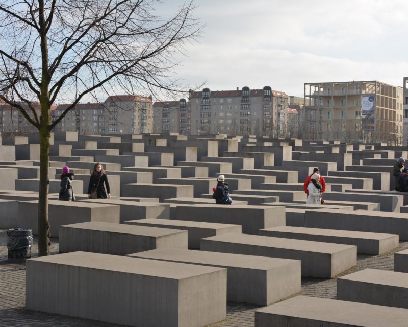 Explore Berlin Tour: History and Highlights - Unter den Linden and Museum Island