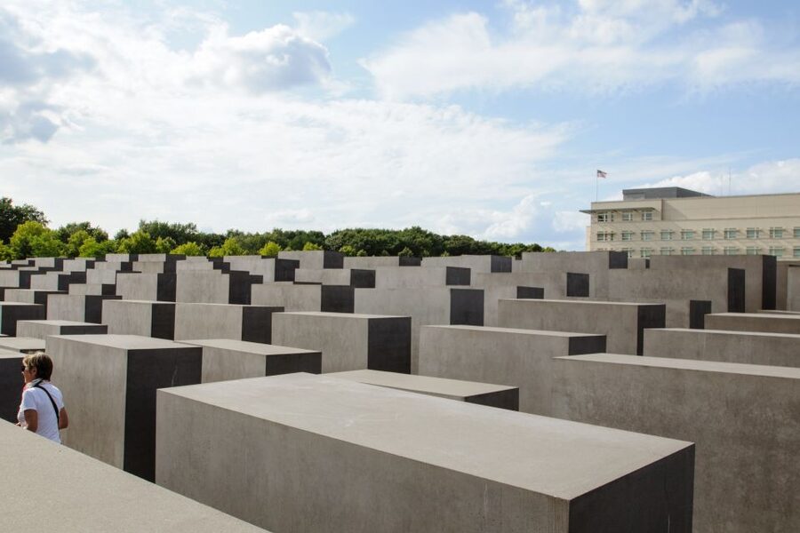 Explore Berlin: Walking Tour of All The Iconic Sites - Touching the Berlin Wall