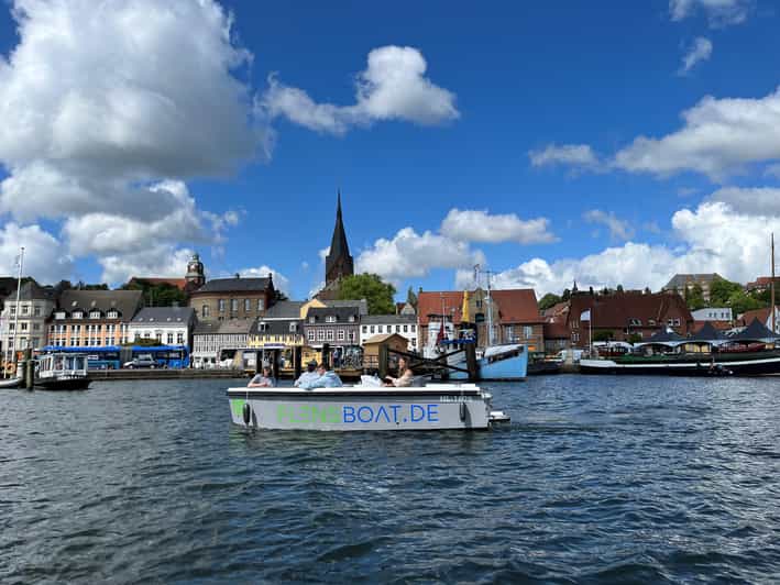 Flensburg: E-Boat rent - Price and value for a group of six