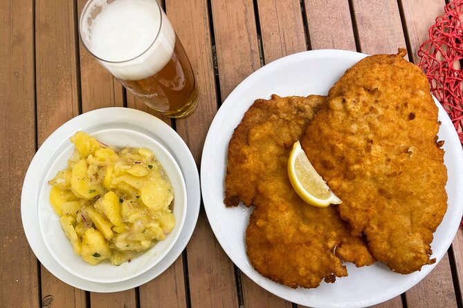 Food tasting tour in Berlin of HIDDEN GEMS (Small Groups) - Stop one at Hackescher Markt: schnitzel and beer