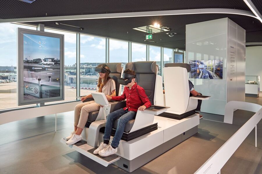 Frankfurt Airport: Fraport Visitor Center Entry Ticket - The Globe Makes Airport Traffic Easy to Understand