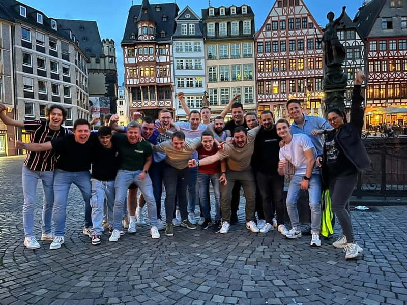 Frankfurt am Main: Night Pub Crawl Shots and Party - Stop two: keeping the group moving