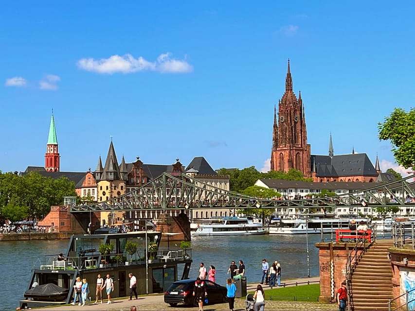 Frankfurt: Discover the heart of Frankfurt - a city tour in German - Key points to know before booking