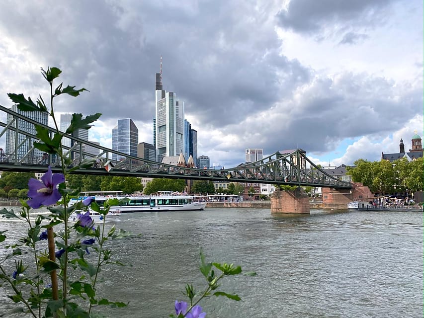 Frankfurt: Discover the heart of Frankfurt - a city tour in German - Why this Frankfurt walk works so well