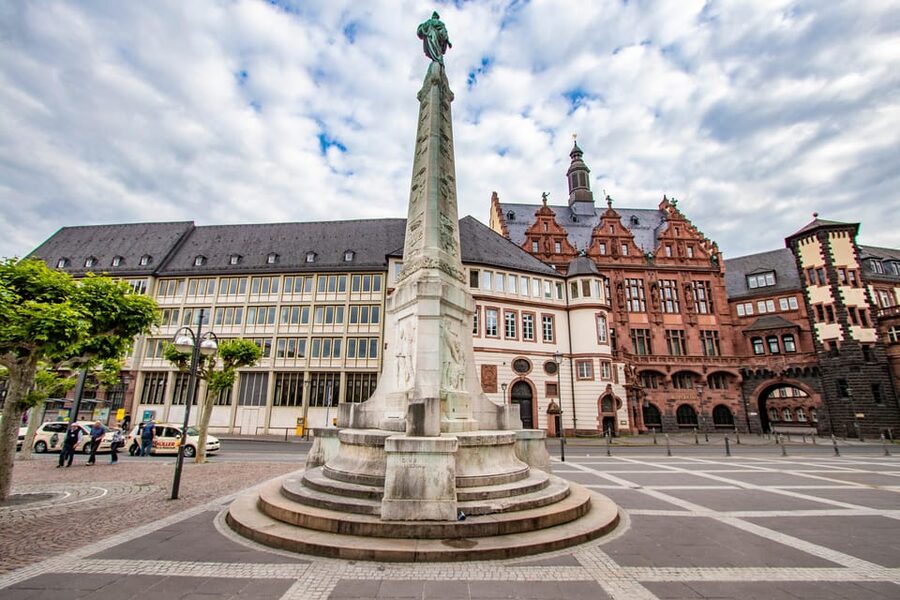 Frankfurt: Express Walk with a Local in 60 minutes - Is $93 fair for one hour?