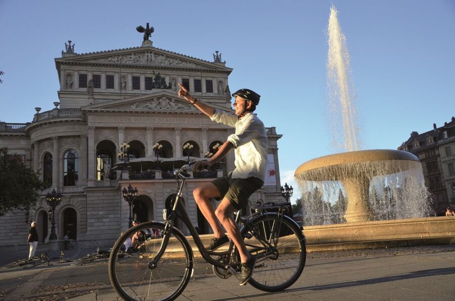 Frankfurt: Full-Day Bicycle or E-Bike Rental - Picking between the regular bike and Bosch e-bike