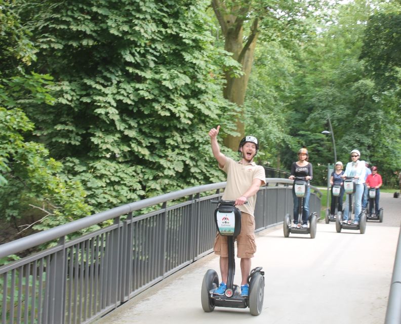 Frankfurt: Green Areas Segway Tour with Guide - Starting at Eppenhainerstrasse