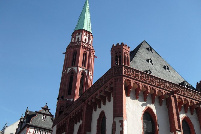 Frankfurt Highlights English Walking Tour - Seeing today’s city through the planning office