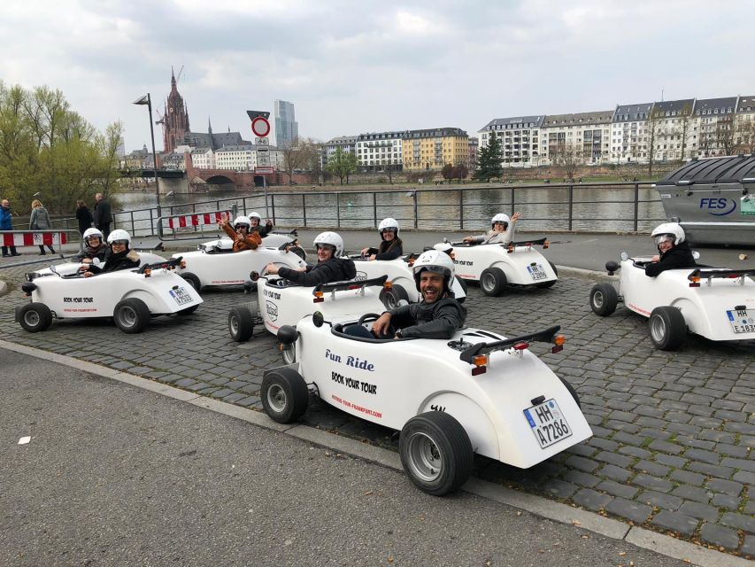 Frankfurt: Hotrod Sightseeing Tour - Starting at Hanauer Landstrasse and the industrial port