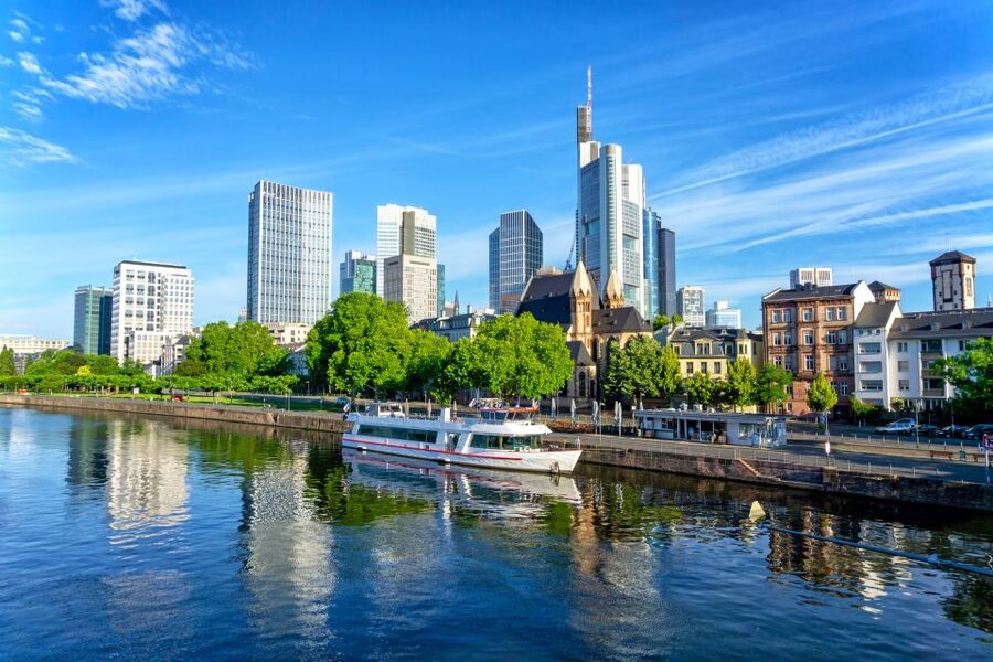 Frankfurt: Main Tower with Tickets and Guided Old Town Tour - Meeting point and practical planning