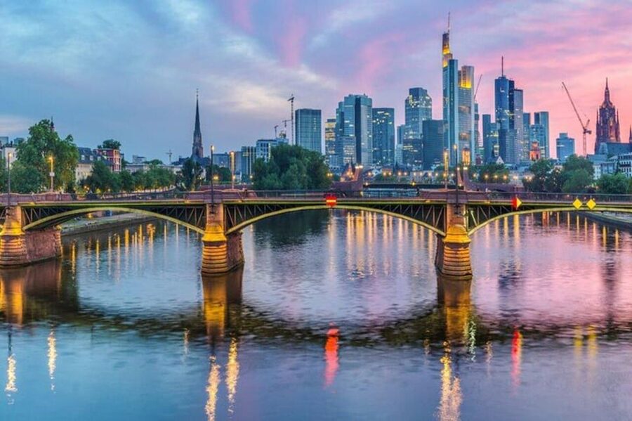 Frankfurt: Must-See Attractions Walking Tour with a Guide - Goethe House and the young writer