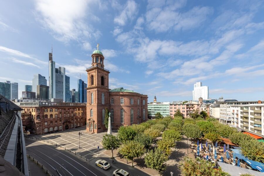 Frankfurt: New Old Town and Highlights German-Language Tour - Is $21 a good value for 90 minutes?
