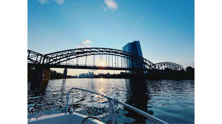 Frankfurt: Private Romantic Skyline Boat Tour - What the recent captain feedback tells you